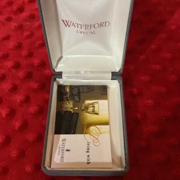 Waterford pin - Picture 3 of 4